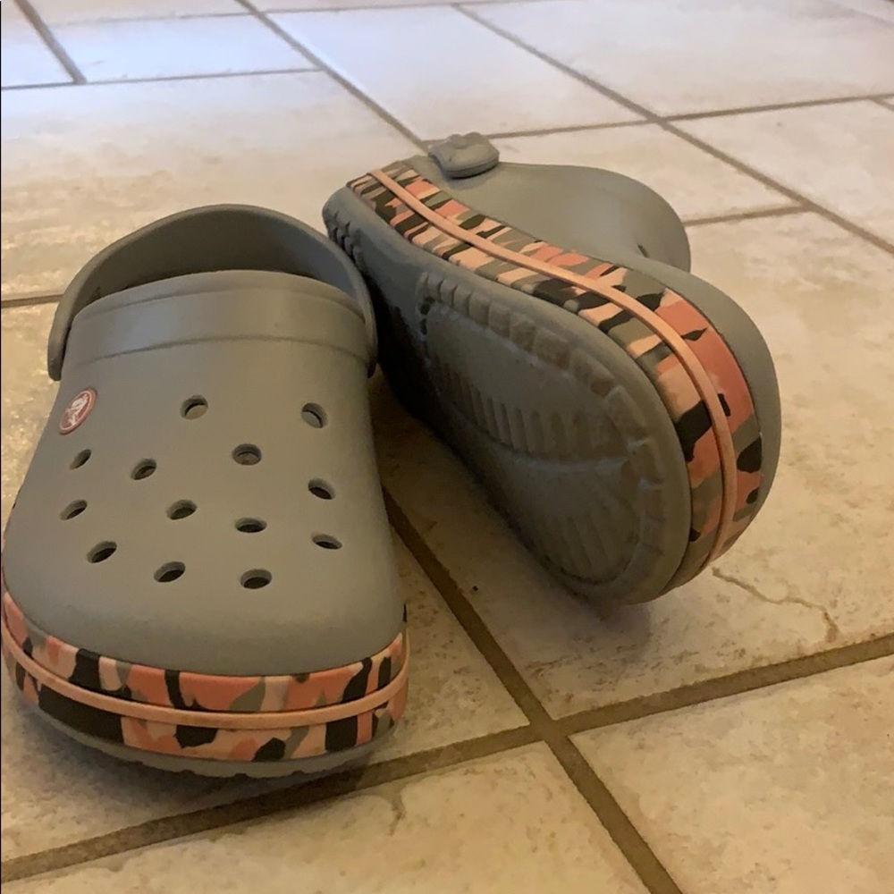 Grey Crocs with edge lined